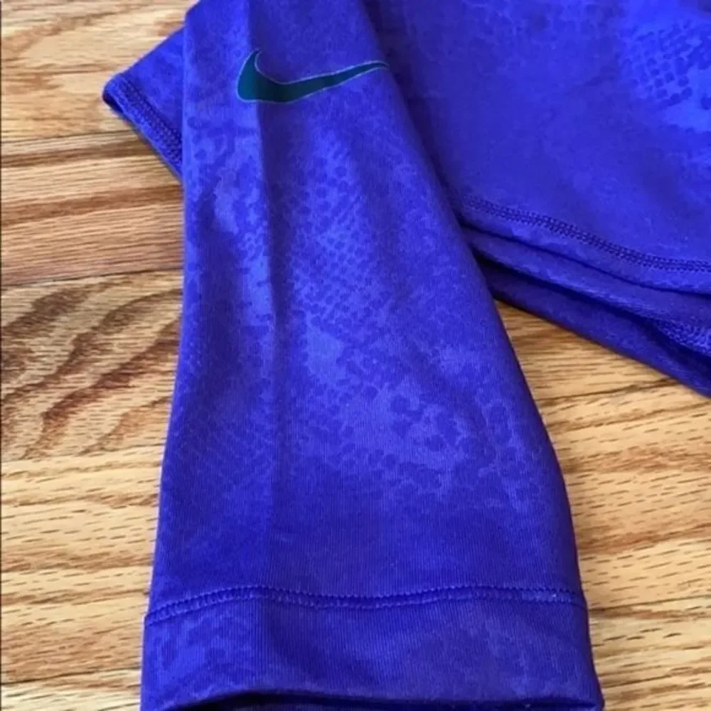 Nike Pro Leggings - Picture 4 of 8
